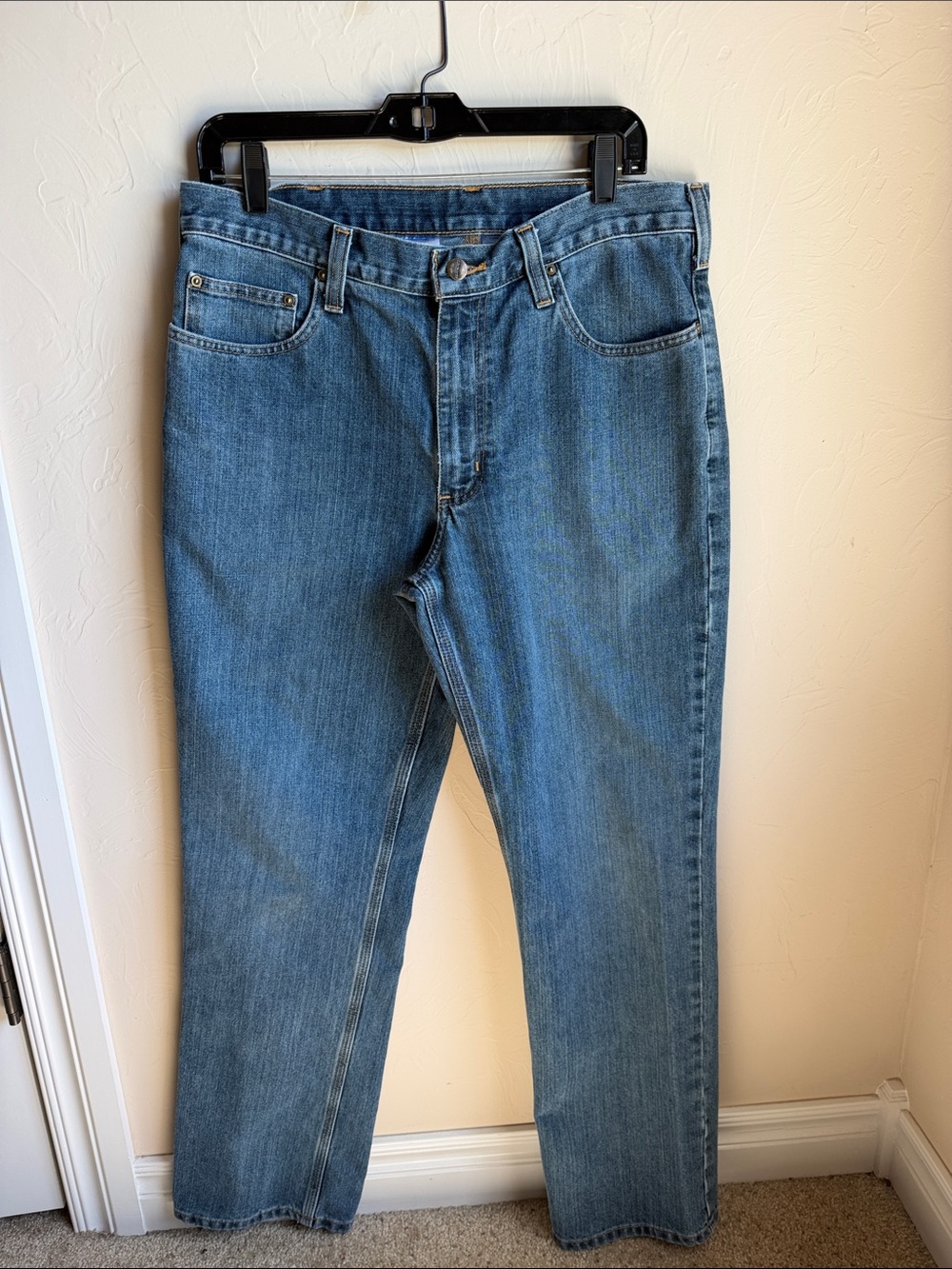 Carhartt Men's Straight-Leg Relaxed Fit Medium Blue Denim Jeans